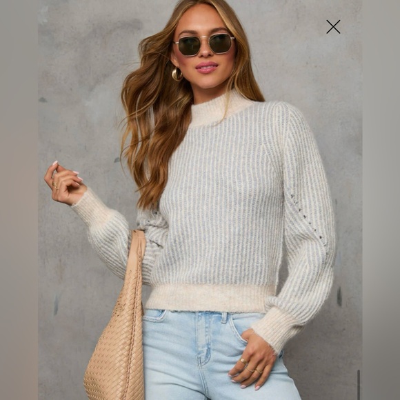 Be Your Favorite Turtleneck Sweater - Picture 3 of 6